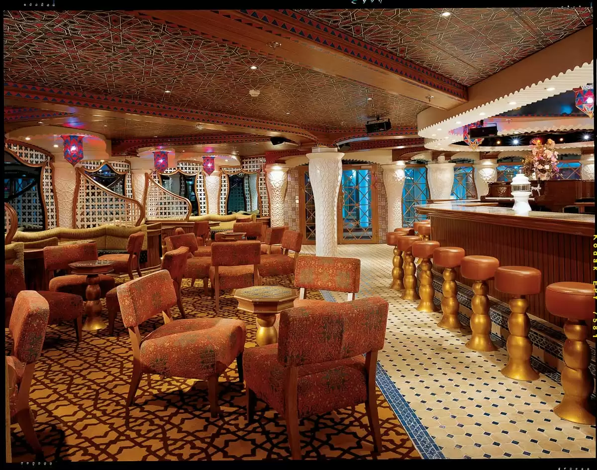 el Carnival Miracle :  cabine 74