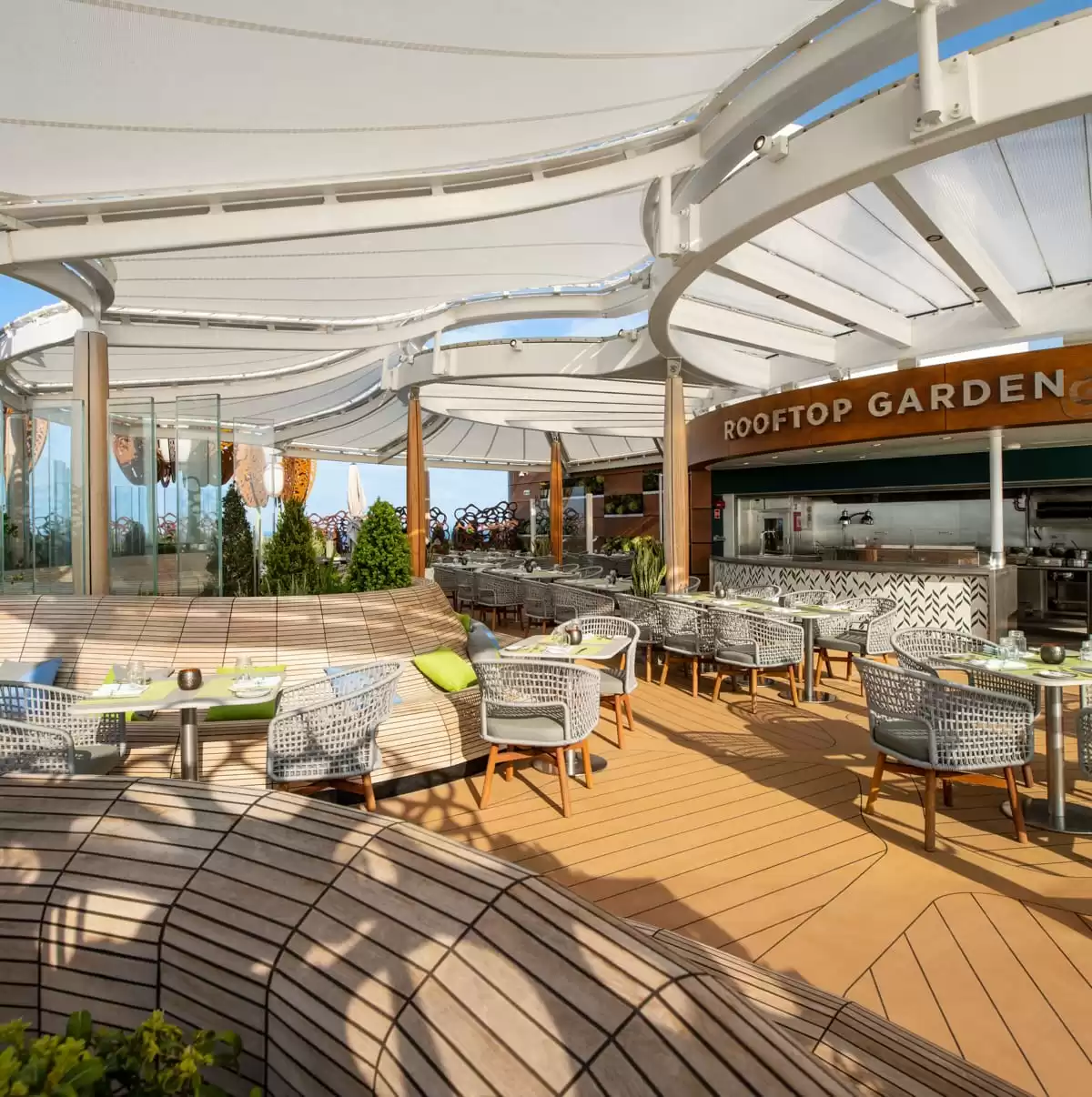 el Celebrity Edge :  cabine 370