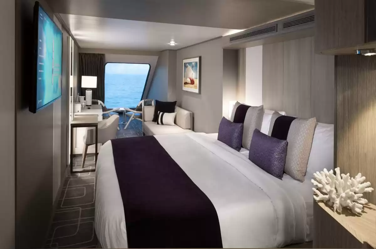 el Celebrity Edge :   18