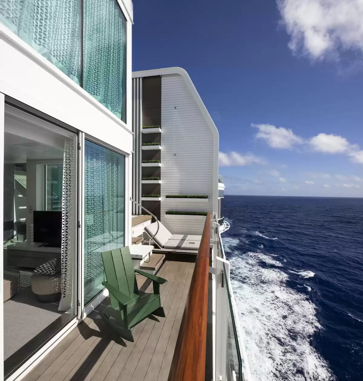 el Celebrity Edge :   22