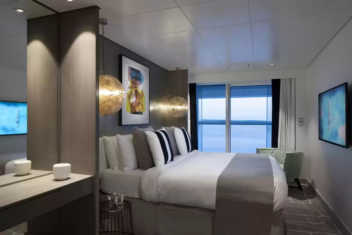 el Celebrity Edge :   28