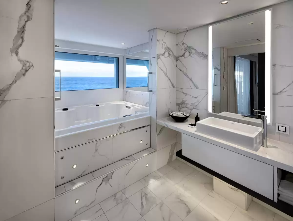 el Celebrity Edge :   31