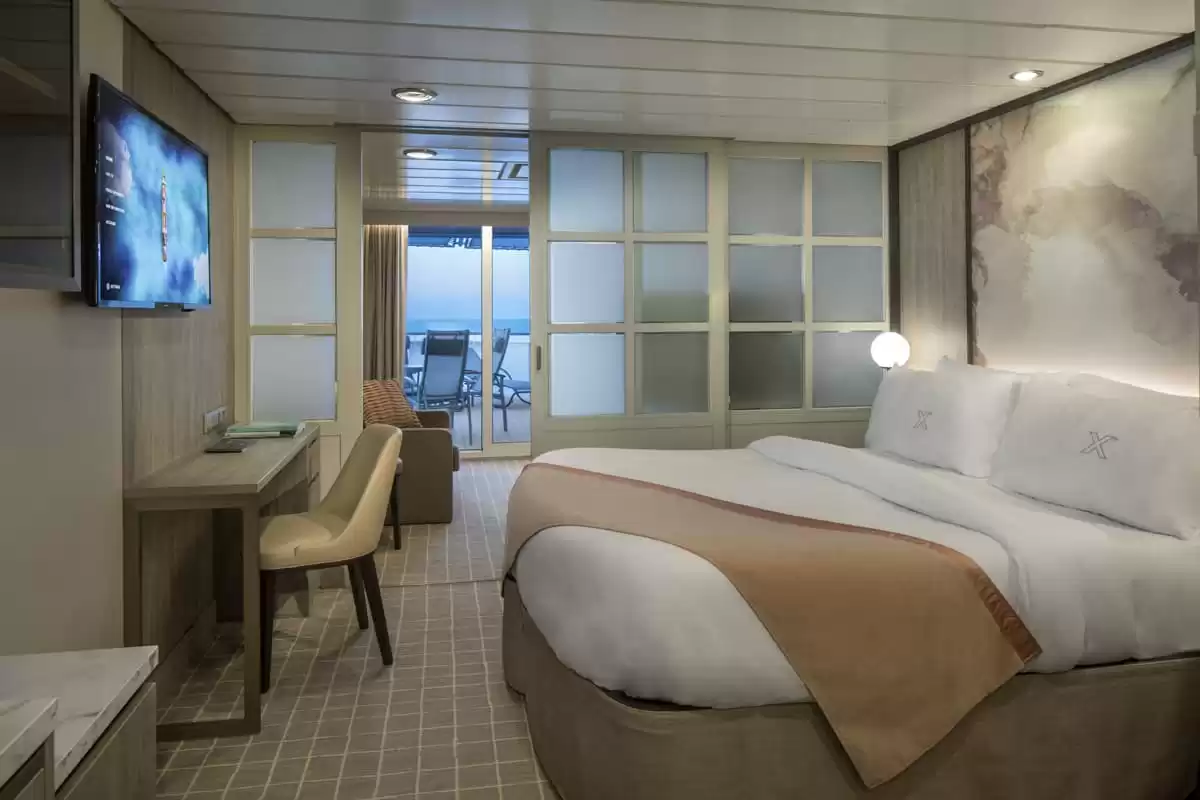 el Celebrity Millennium :   23