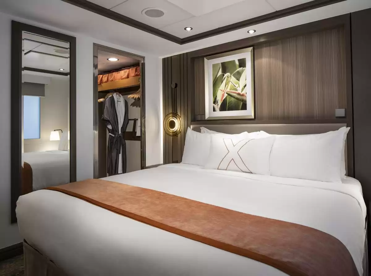 el Celebrity Silhouette :   11