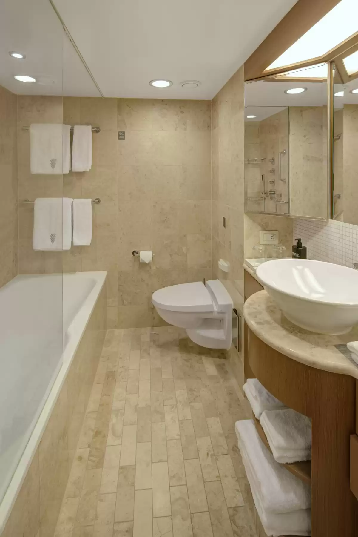 el Celebrity Silhouette :   21