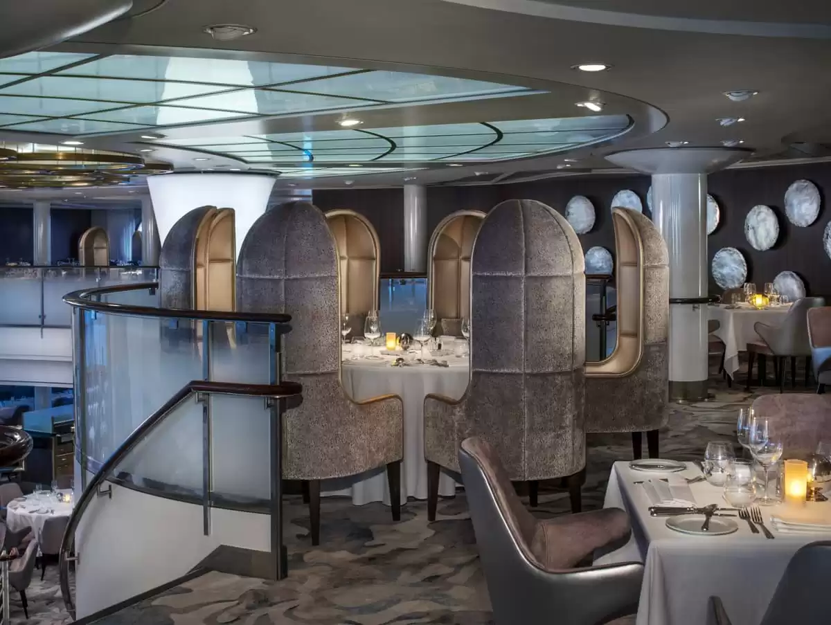 el Celebrity Summit :  cabine 6
