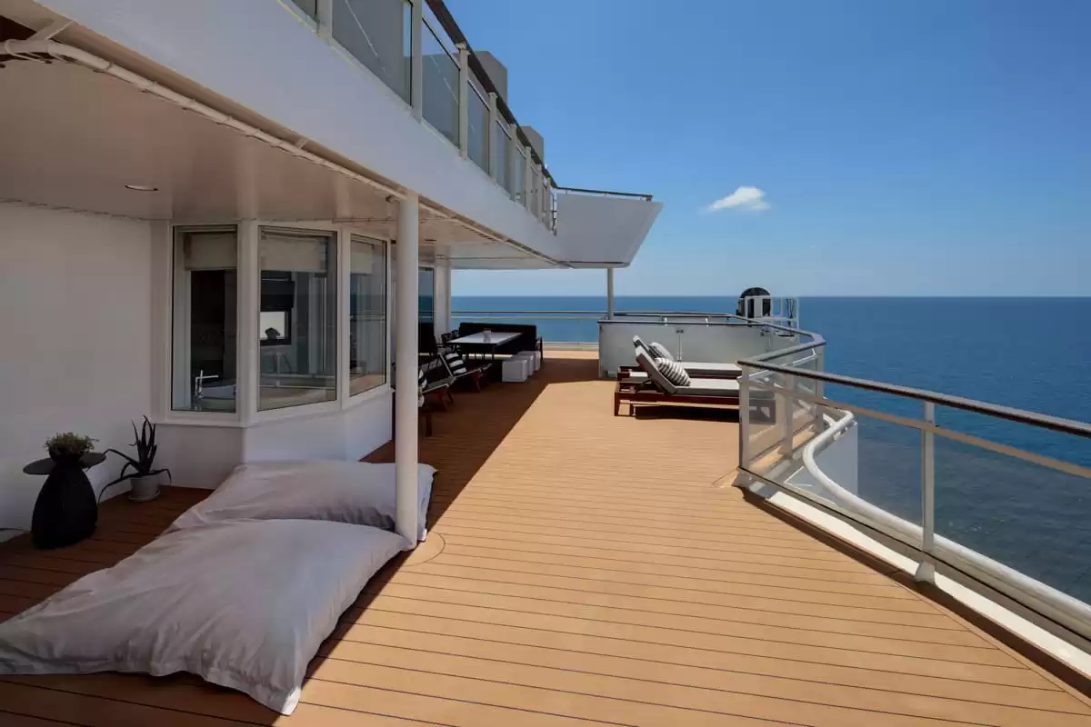el Celebrity Summit :   4