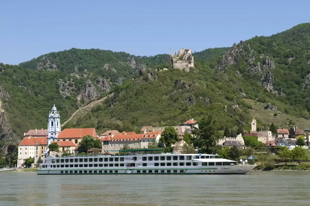 el MS Europe :  cabine 8