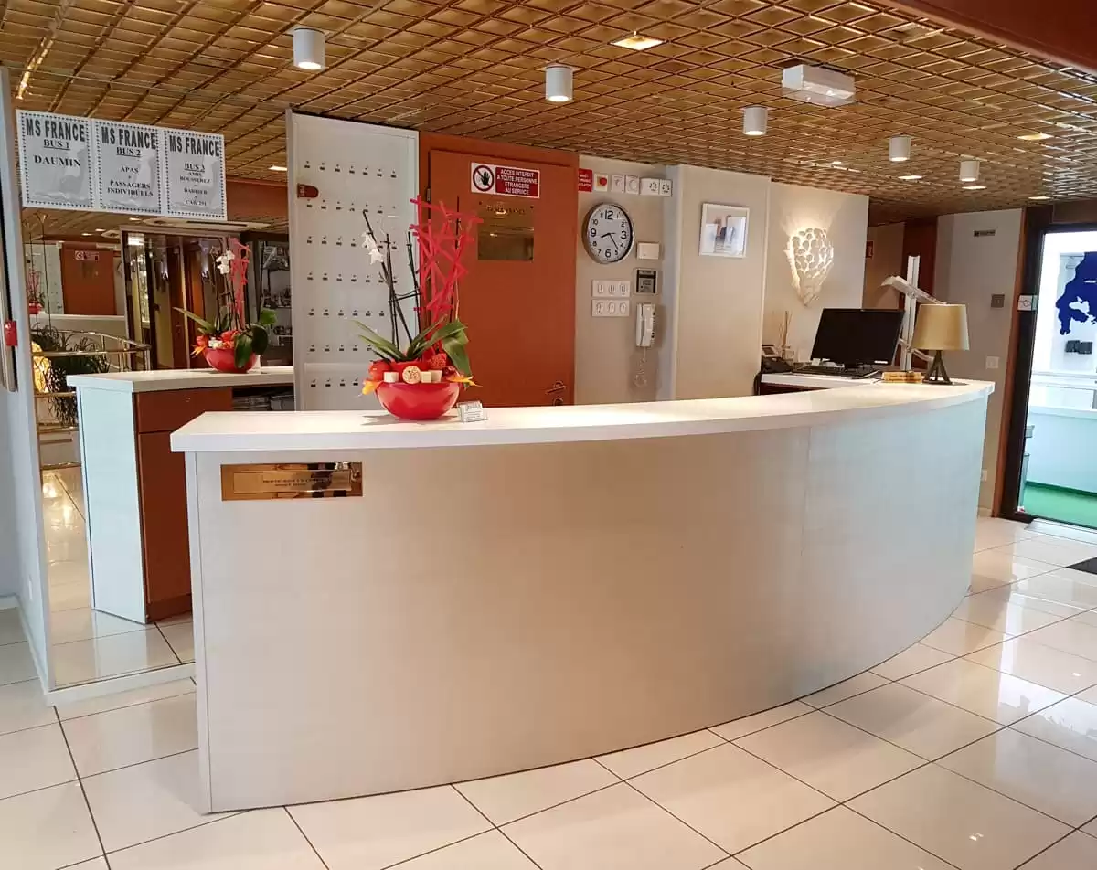 el  :  cabine 4