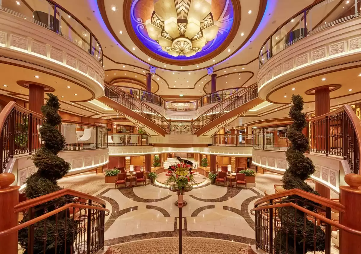 el Queen Elizabeth :  cabine 12