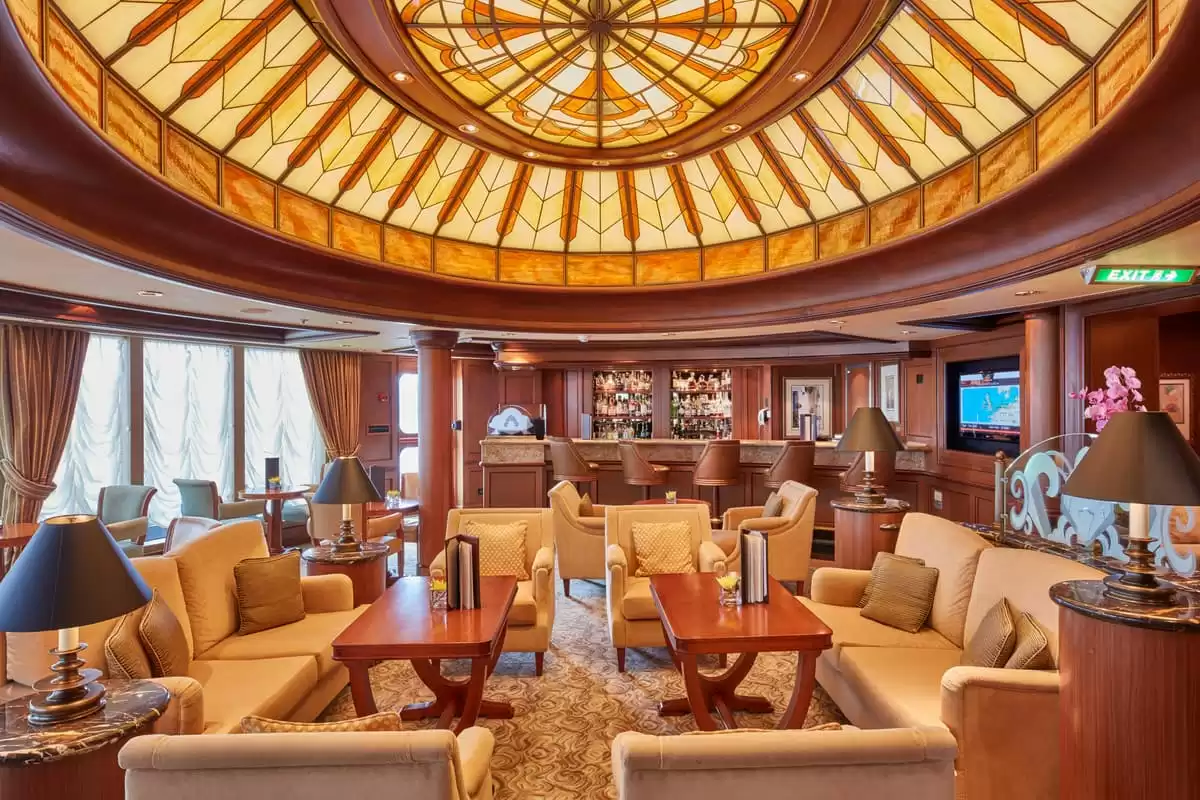 el Queen Elizabeth :  cabine 13