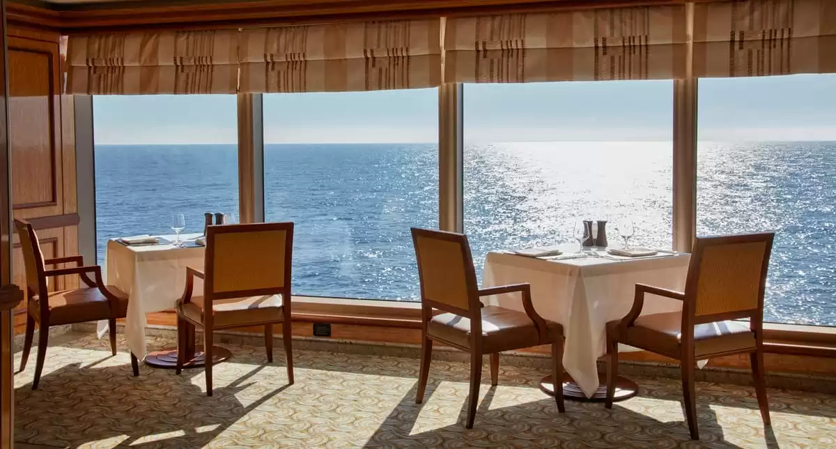el Queen Elizabeth :  cabine 21
