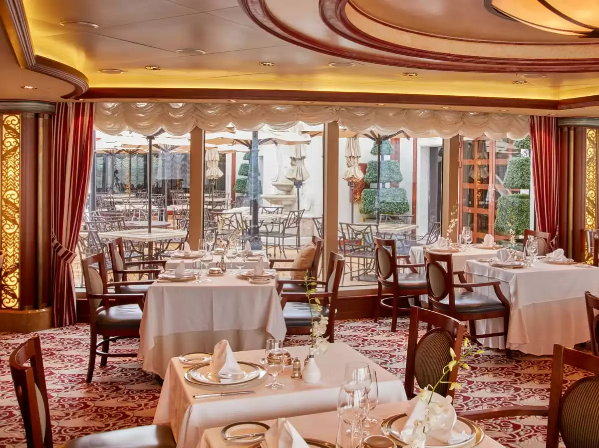 el Queen Elizabeth :  cabine 25