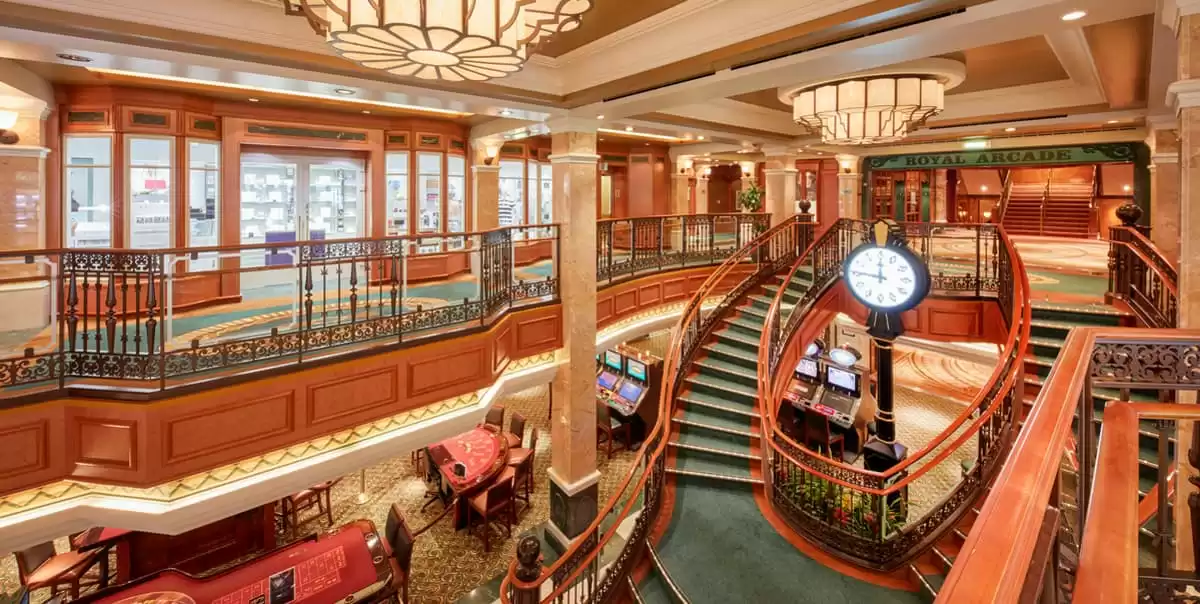 el Queen Elizabeth :  cabine 27