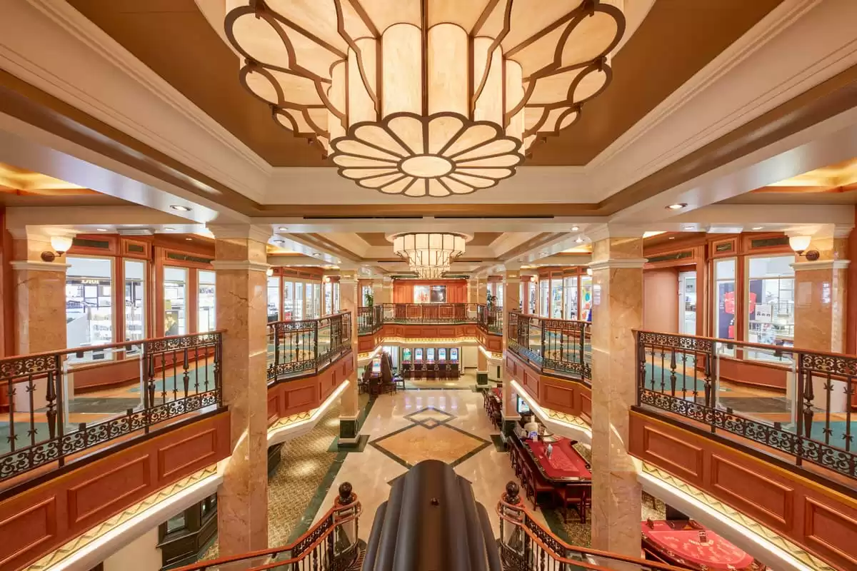 el Queen Elizabeth :  cabine 28