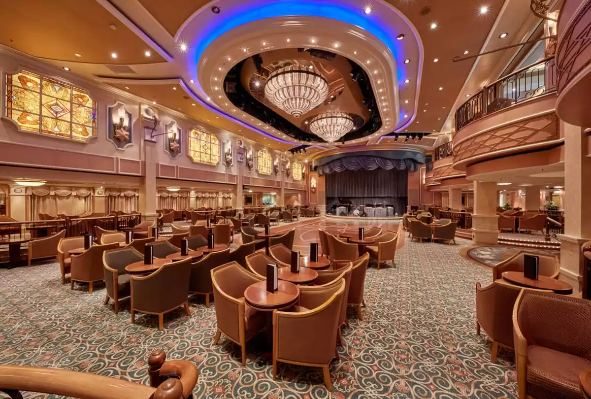 el Queen Elizabeth :  cabine 33