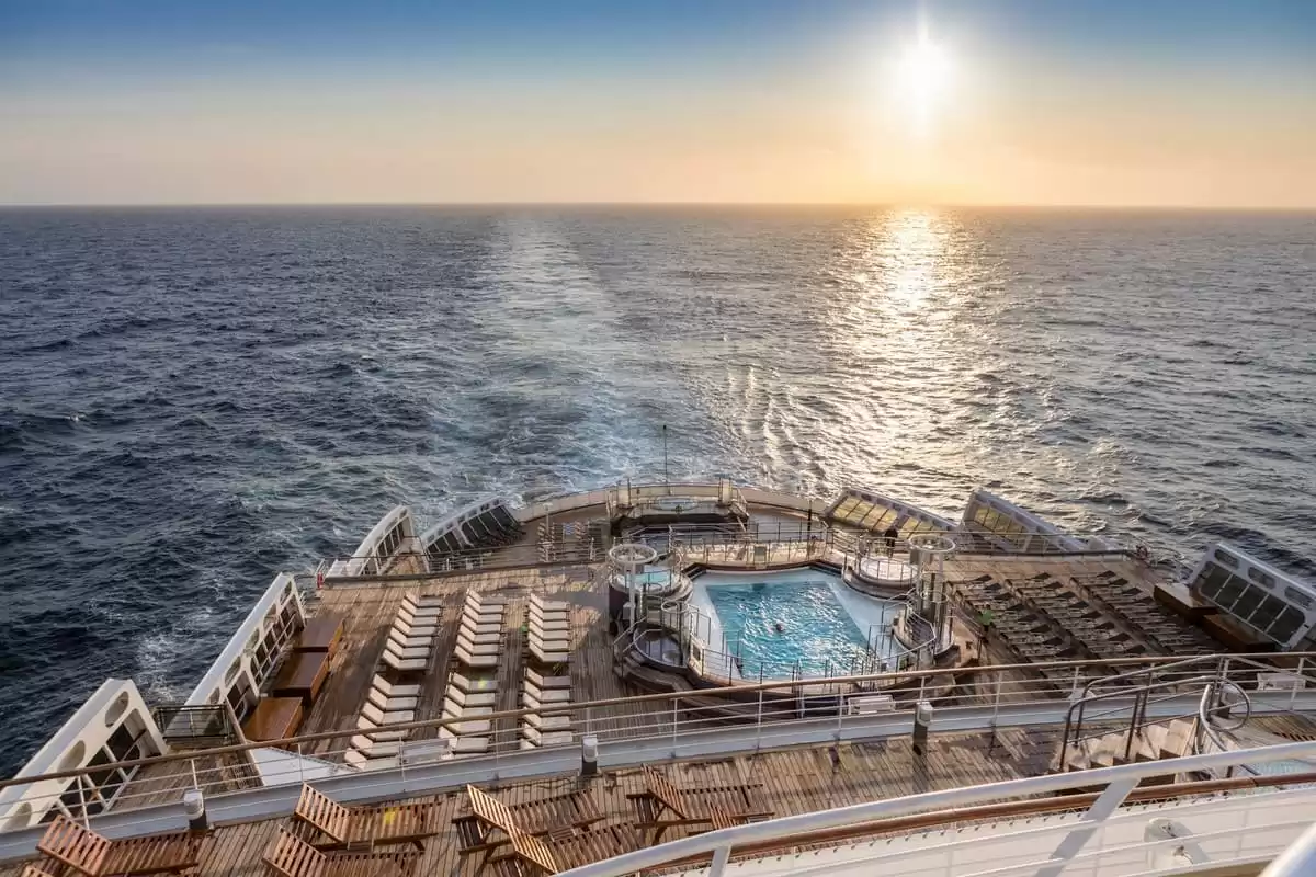 el Queen Mary 2 :  cabine 9