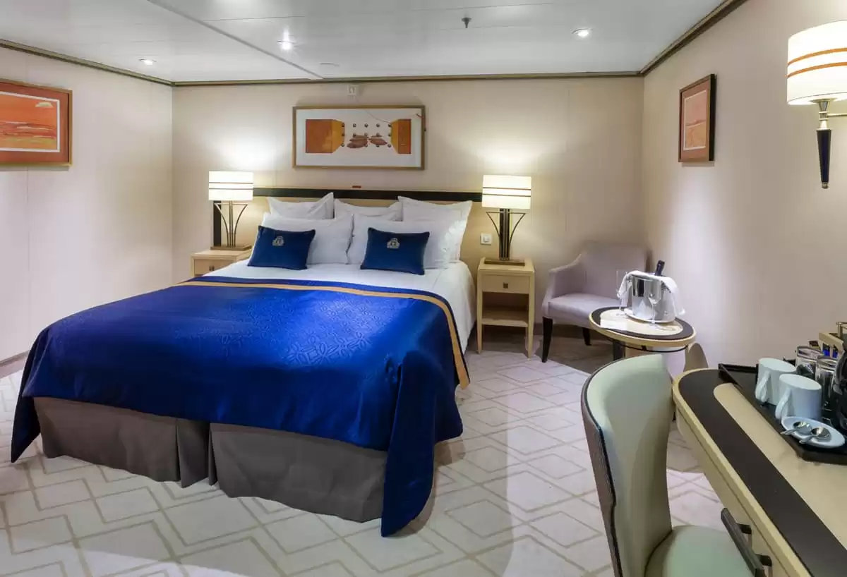 el Queen Mary 2 :   5