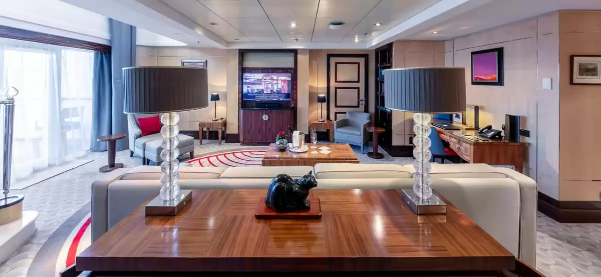 el Queen Mary 2 :   42
