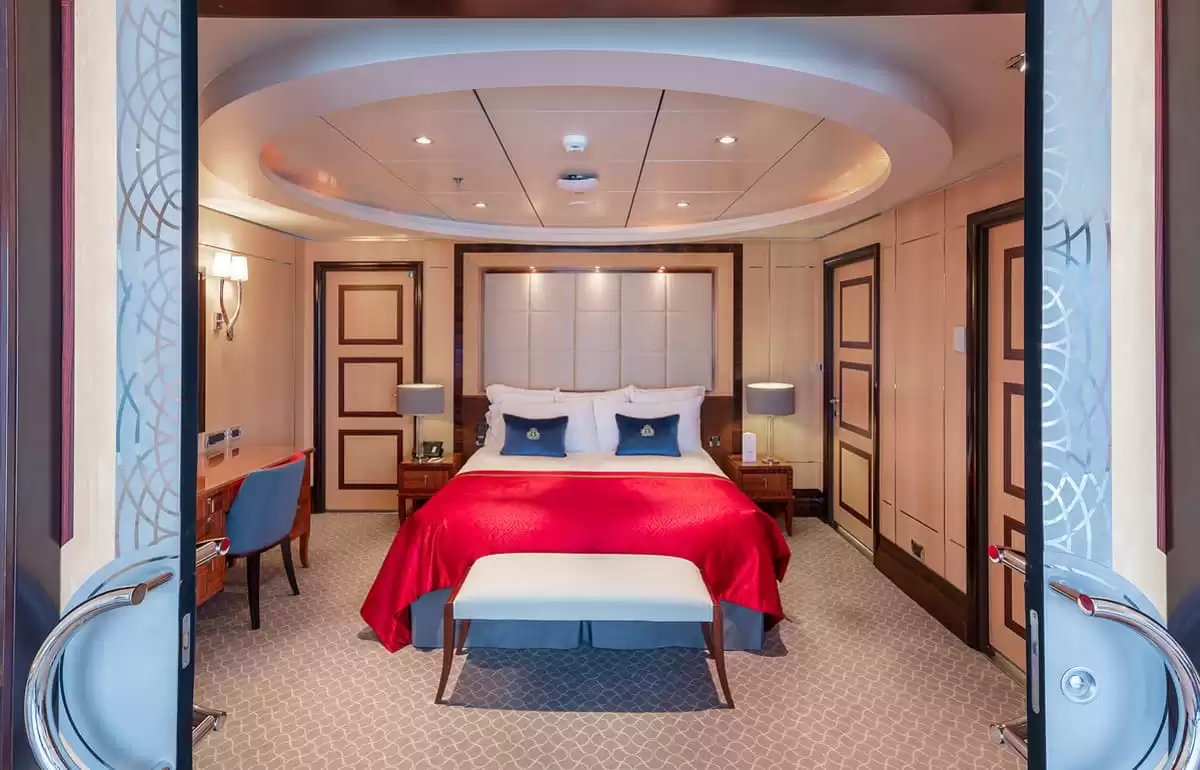 el Queen Mary 2 :   49