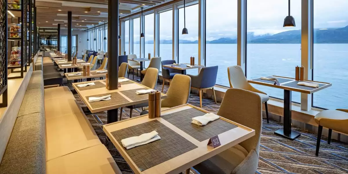 el MS Roald Amundsen :  cabine 47
