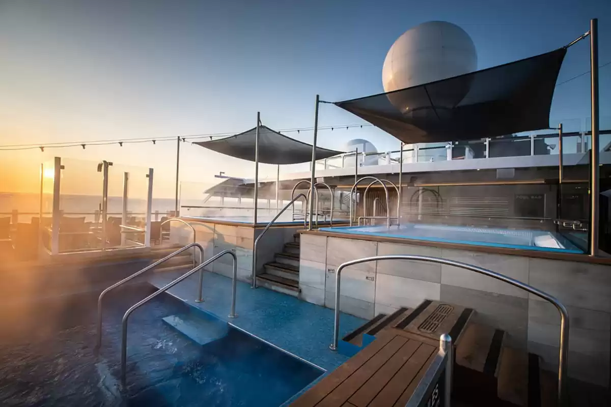 el MS Roald Amundsen :  cabine 80