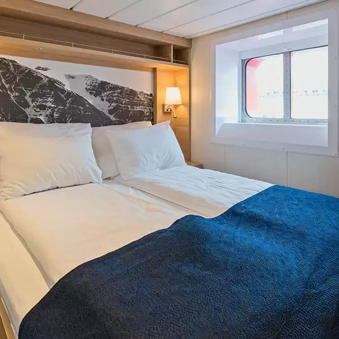 el MS Spitsbergen :   9