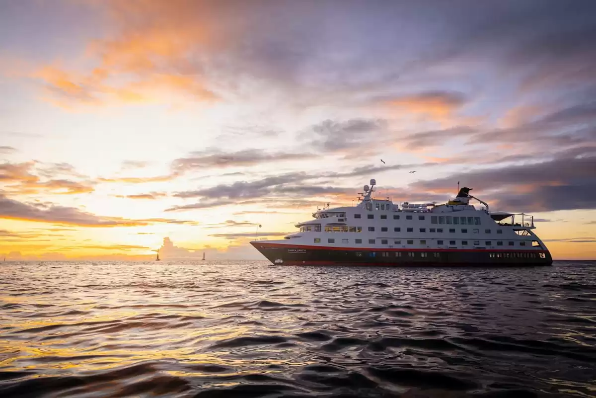 MS Santa Cruz II
