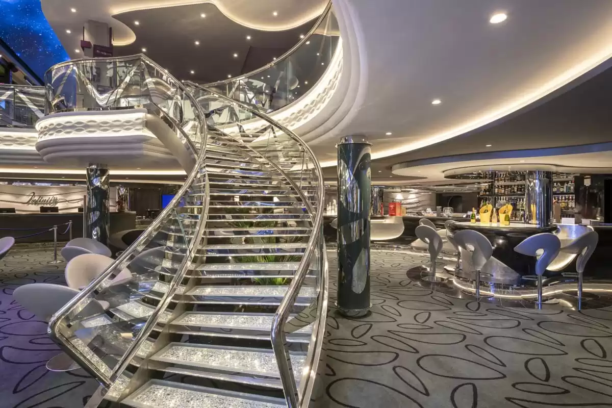 el MSC Bellissima :  cabine 32