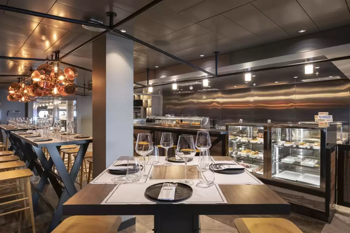 el MSC Bellissima :  cabine 54