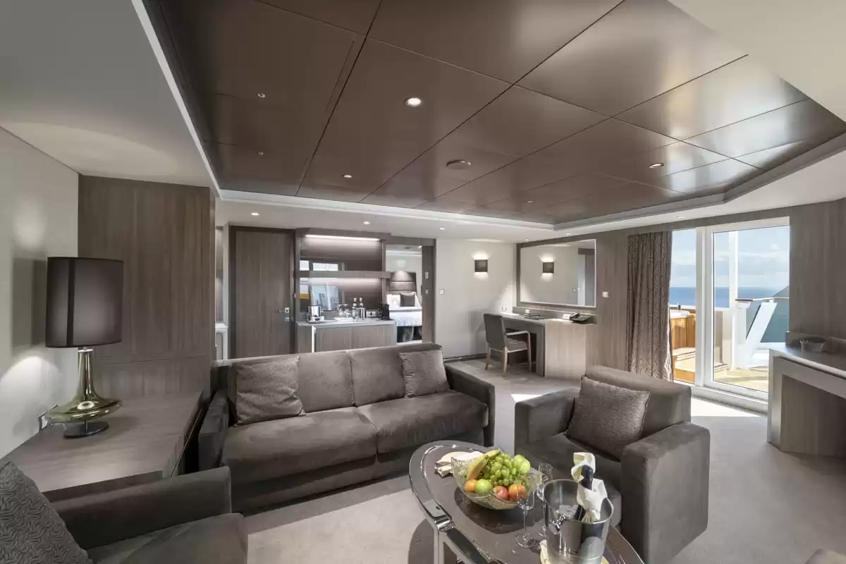 el MSC Bellissima :   52