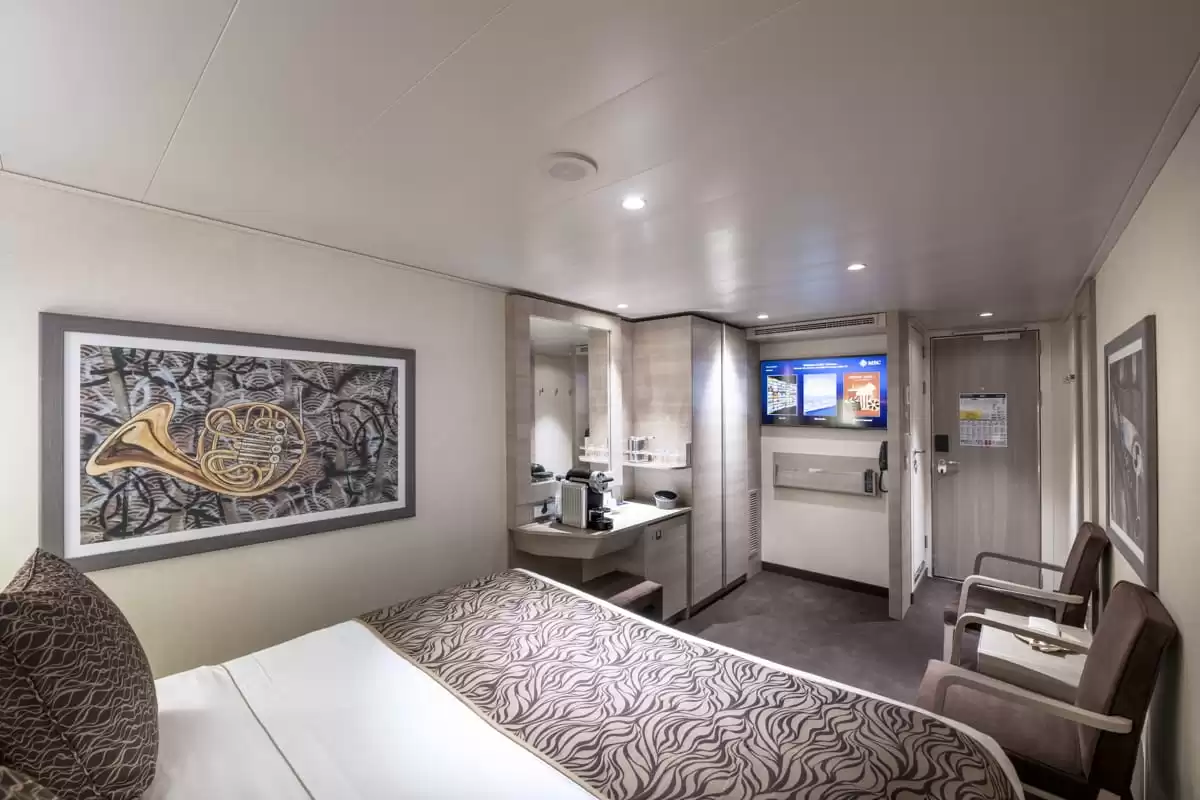 el MSC Euribia :   45