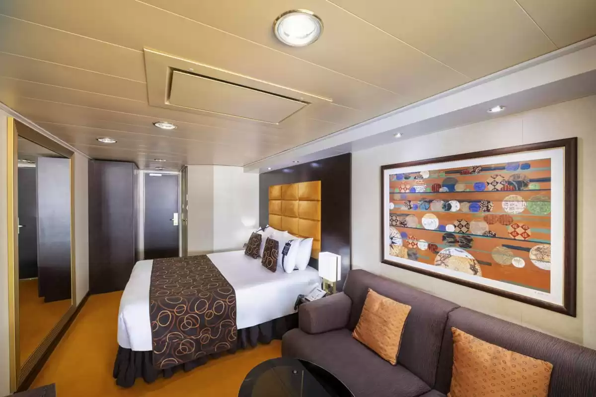 el MSC Fantasia :   5