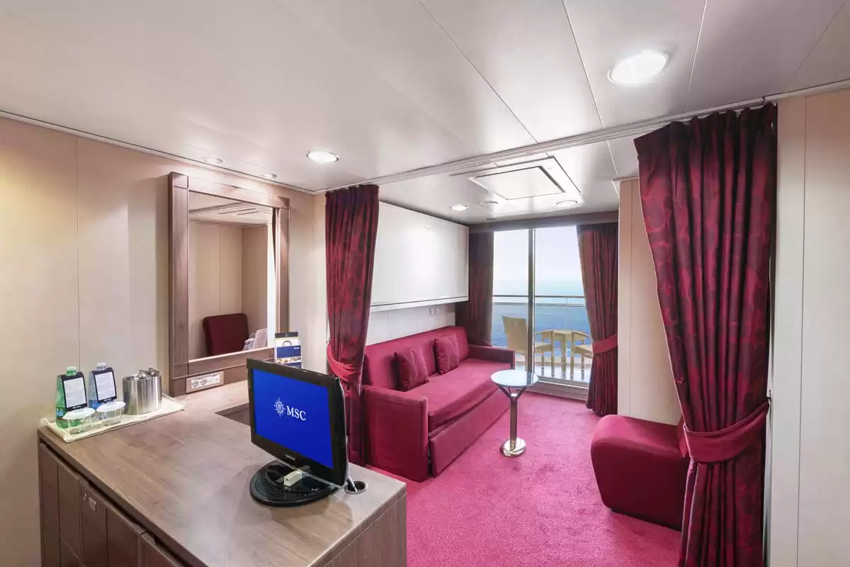 el MSC Magnifica :   6