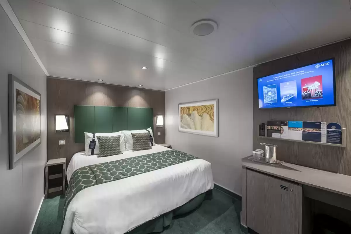 el MSC Seaview :   33