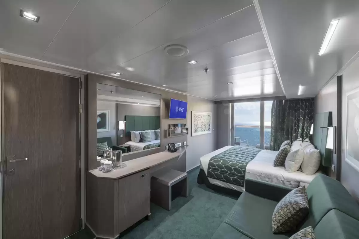 el MSC Seaview :   76