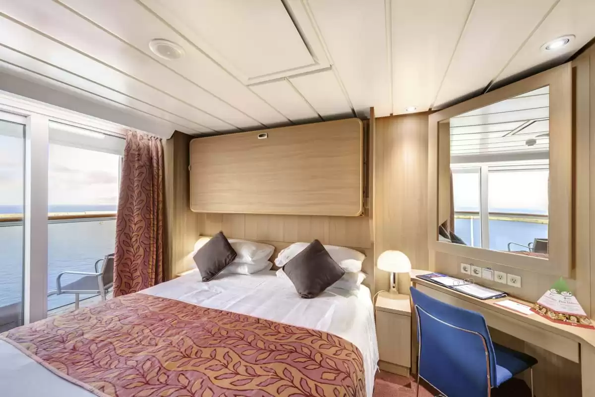 el MSC Sinfonia :   5