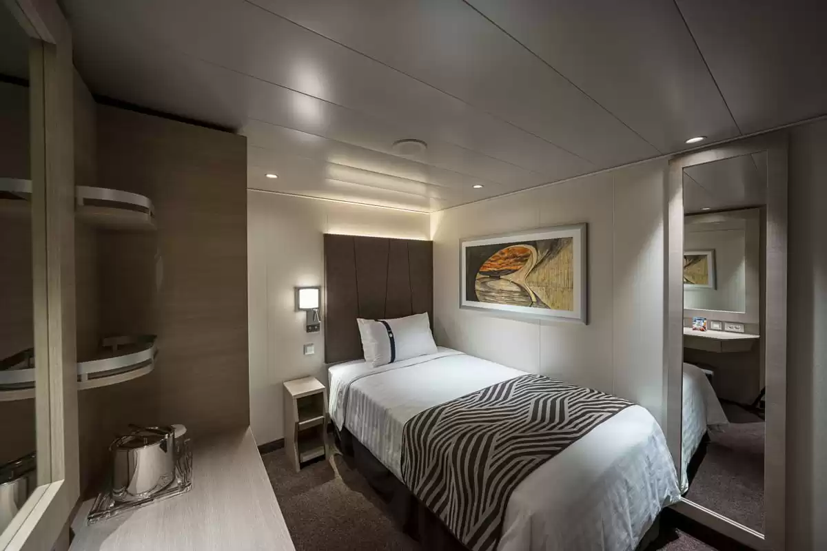 el MSC World America  :   30