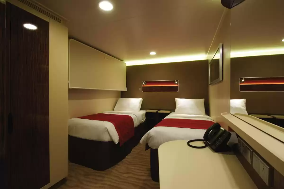 el Norwegian Breakaway :   9