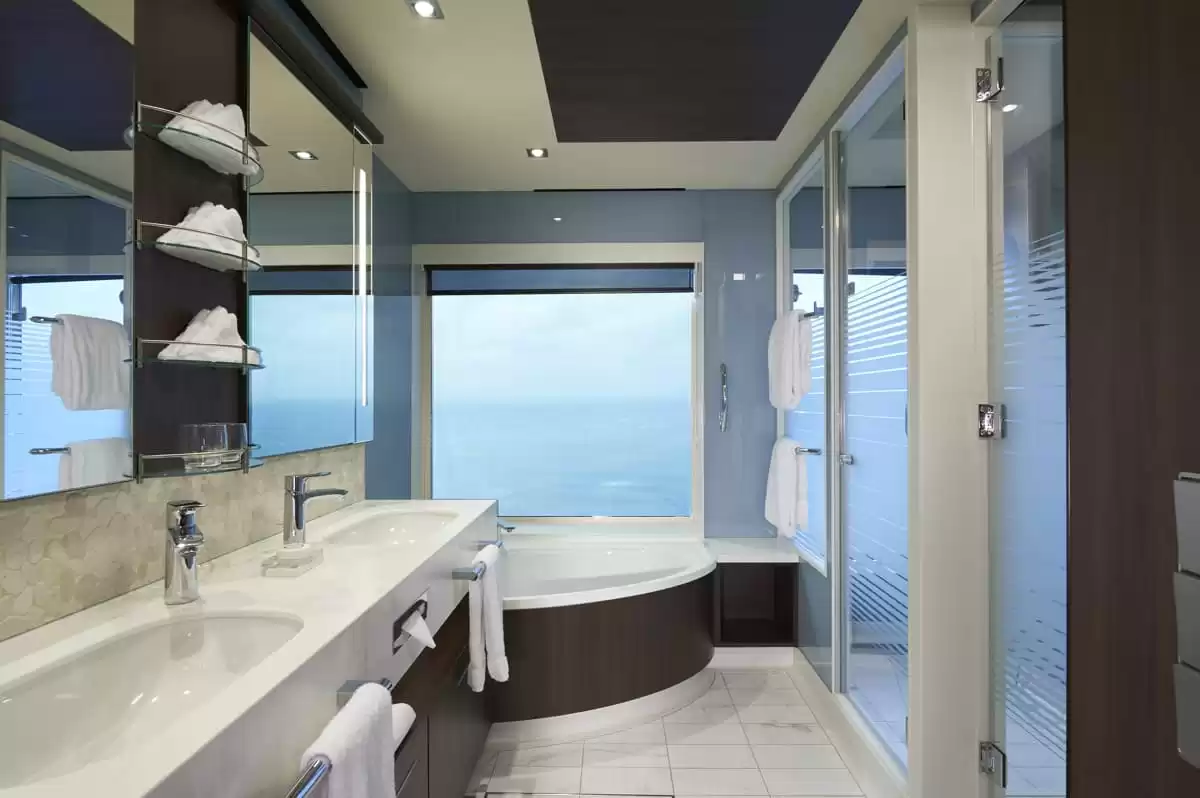el Norwegian Joy :   4