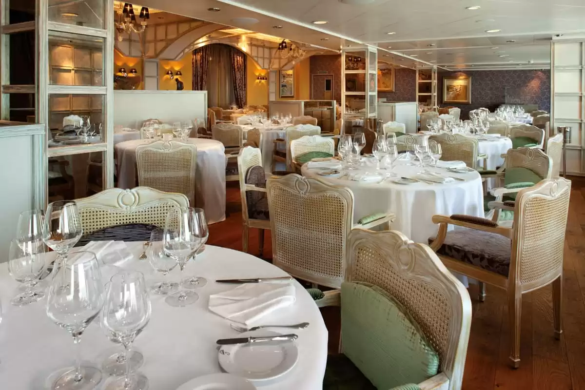 el Oceania Marina :  cabine 2