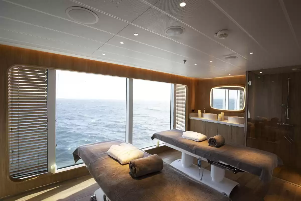 el Le Champlain :  cabine 8