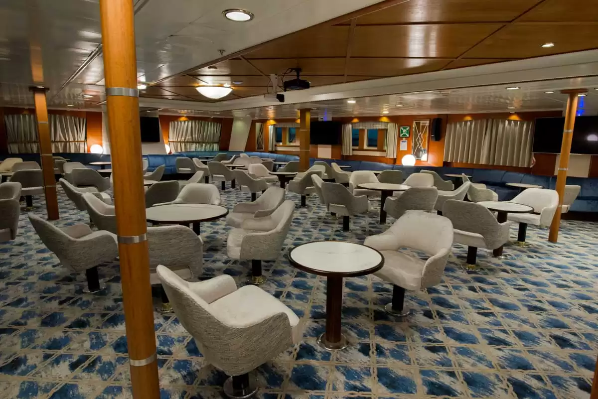 el  :  cabine 19