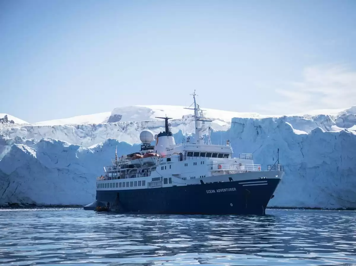 Ocean Adventurer
