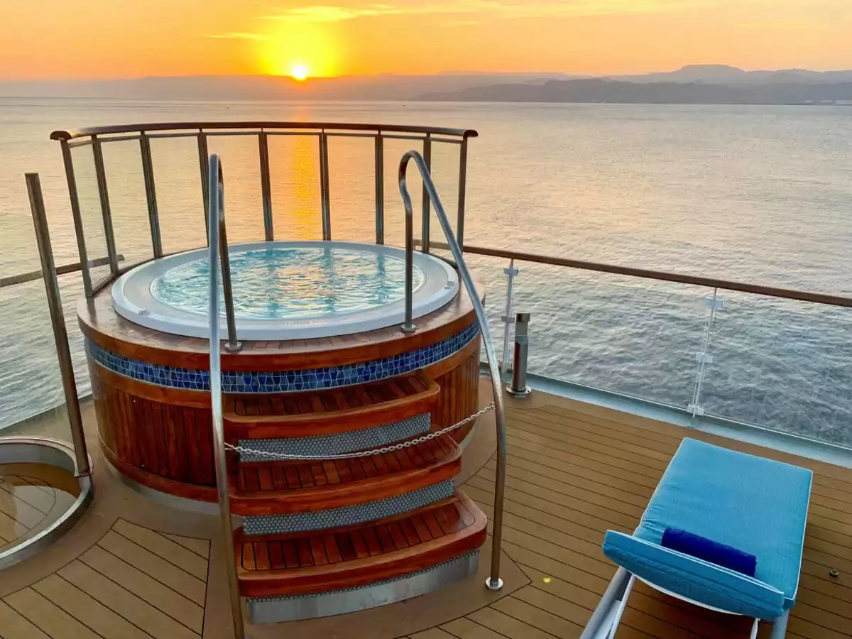 el Ocean Explorer :  cabine 3