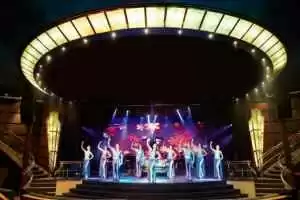 Espectáculos y Animaciones en el Seven Seas Lounge