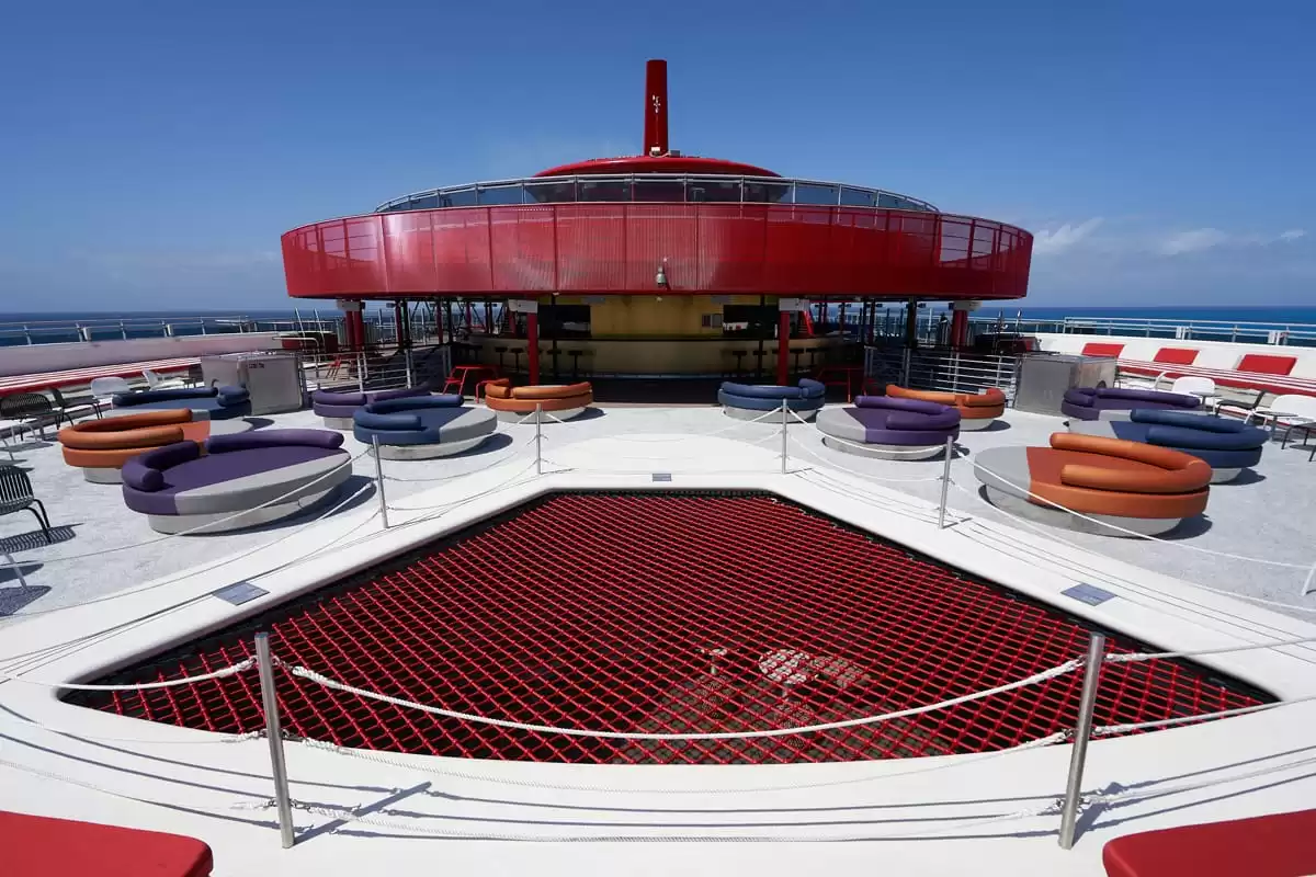 el Scarlet Lady :  cabine 140