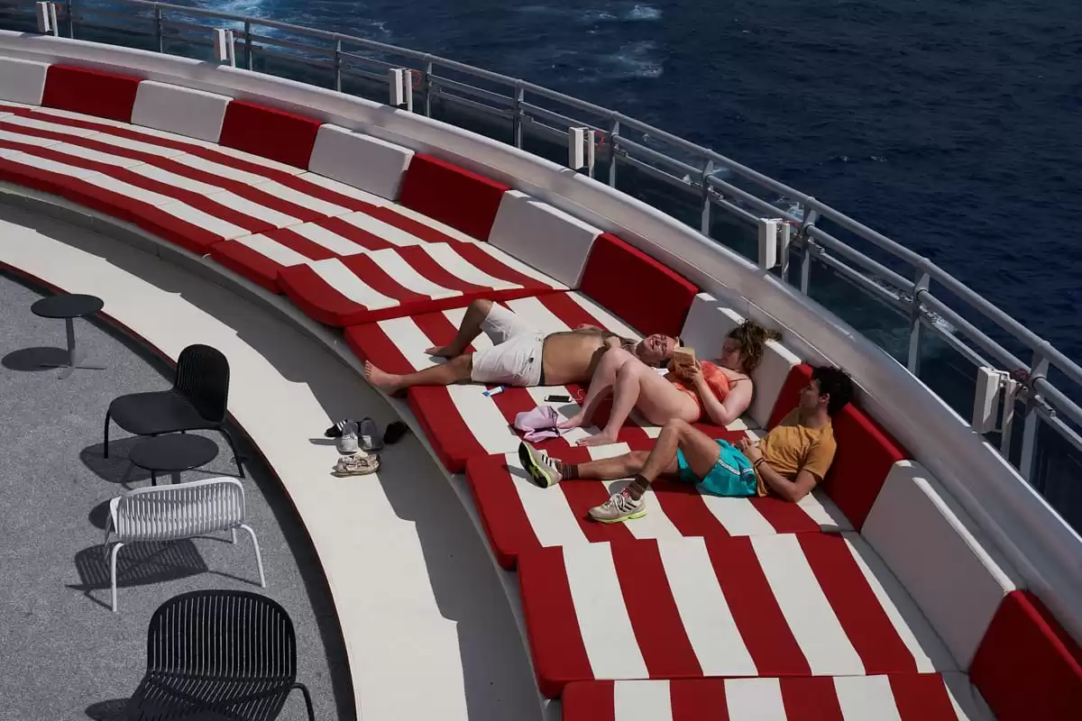 el Scarlet Lady :  cabine 145