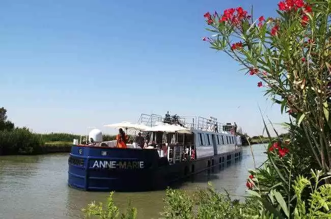 el MS Anne-marie :   