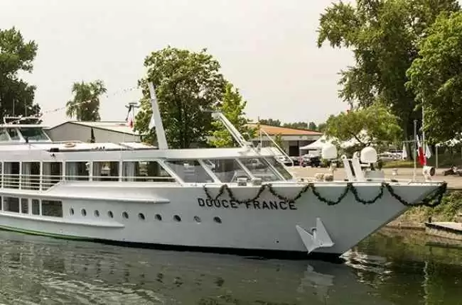 el MS Douce France :   